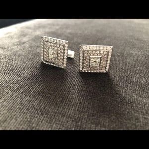 DIAMOND CUFF LINKS
